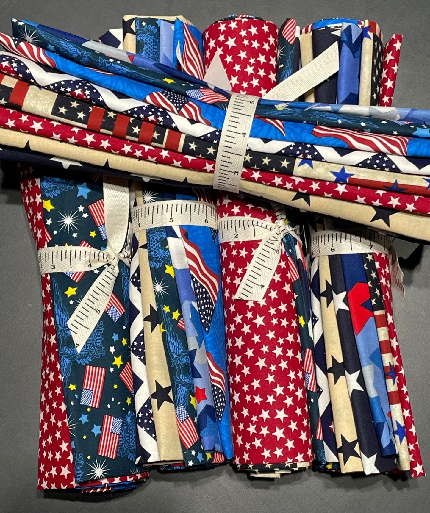 Assorted Patriotic Fat Quarter Bundle