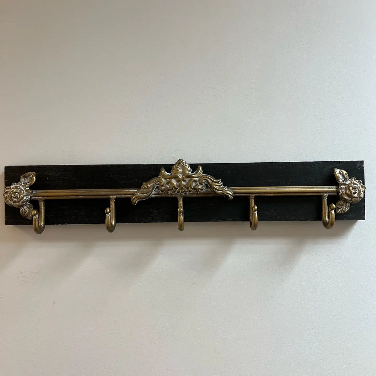 RETRO WALL HOOK RACK