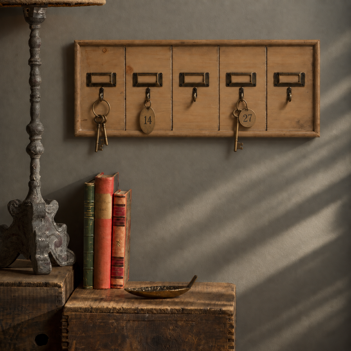 Wooden 5-Key Rack