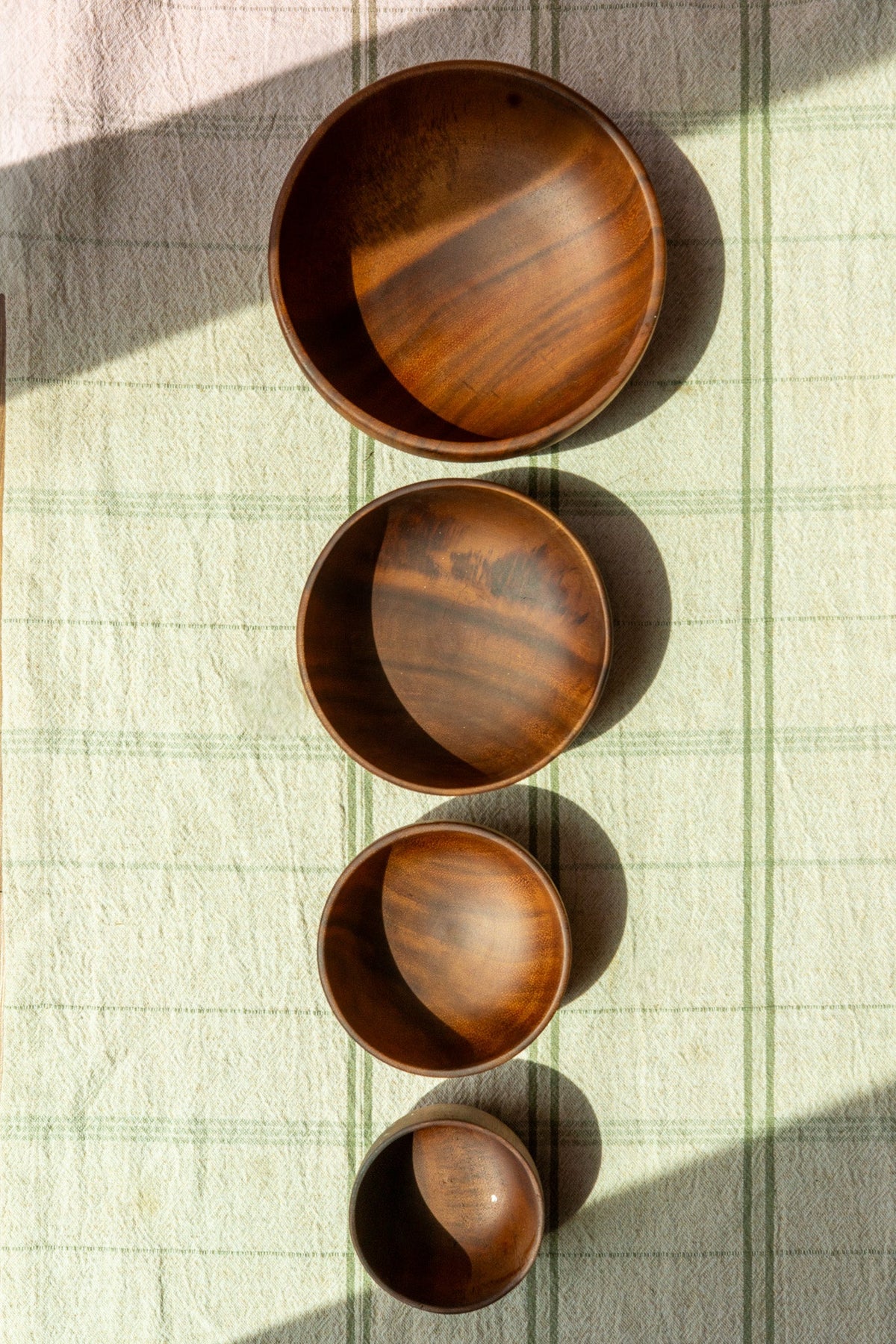 Rustic Acacia Wood Bowl Set