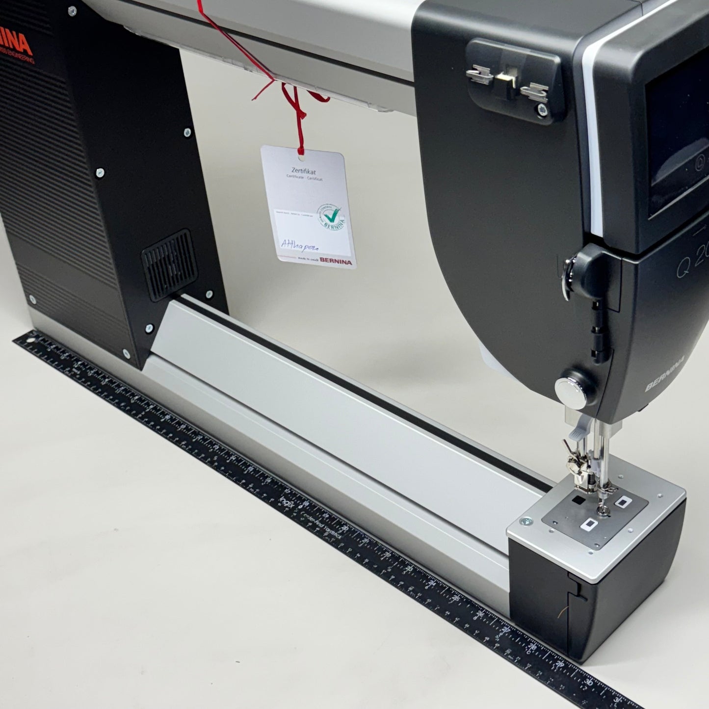 BERNINA Q20 Longarm Quilting Machine w/ Accessories - Sewing Equipment