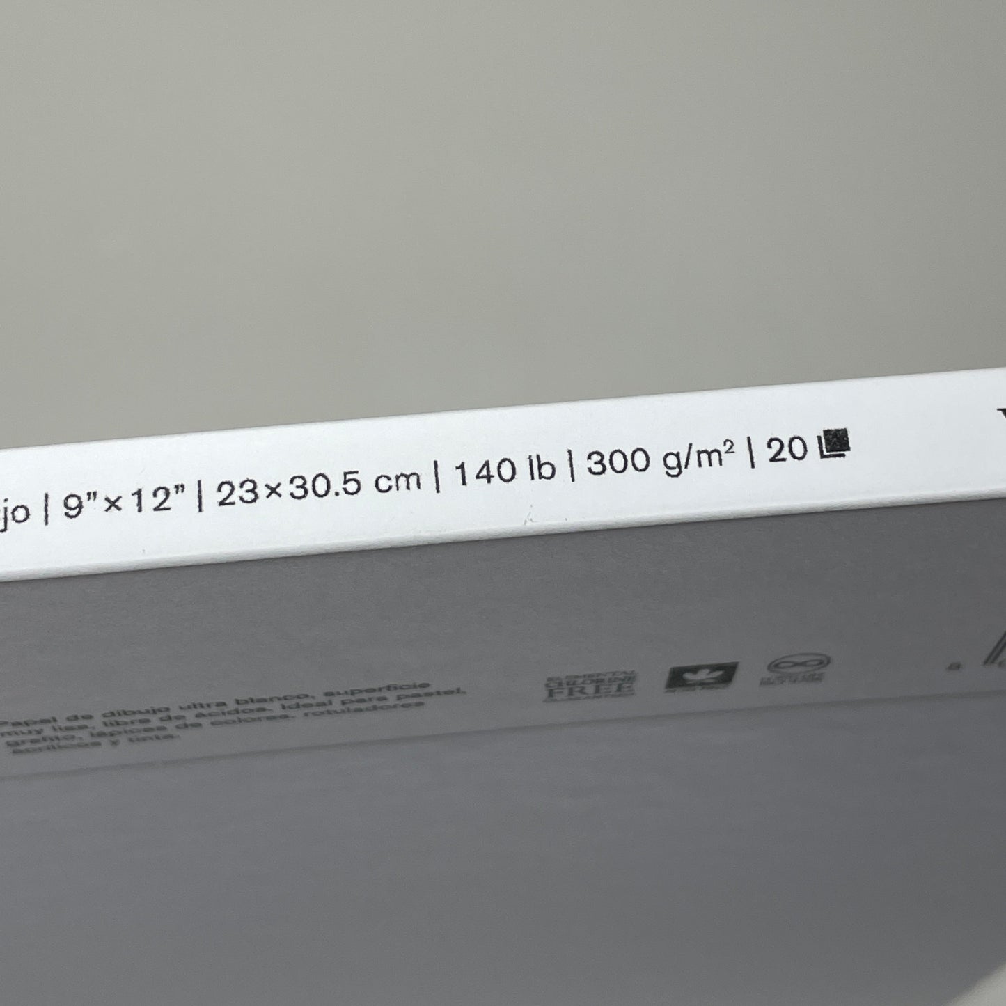 FABRIANO White White Drawing Pad 9"x12" 20 Sheets GSM: 300 65600287