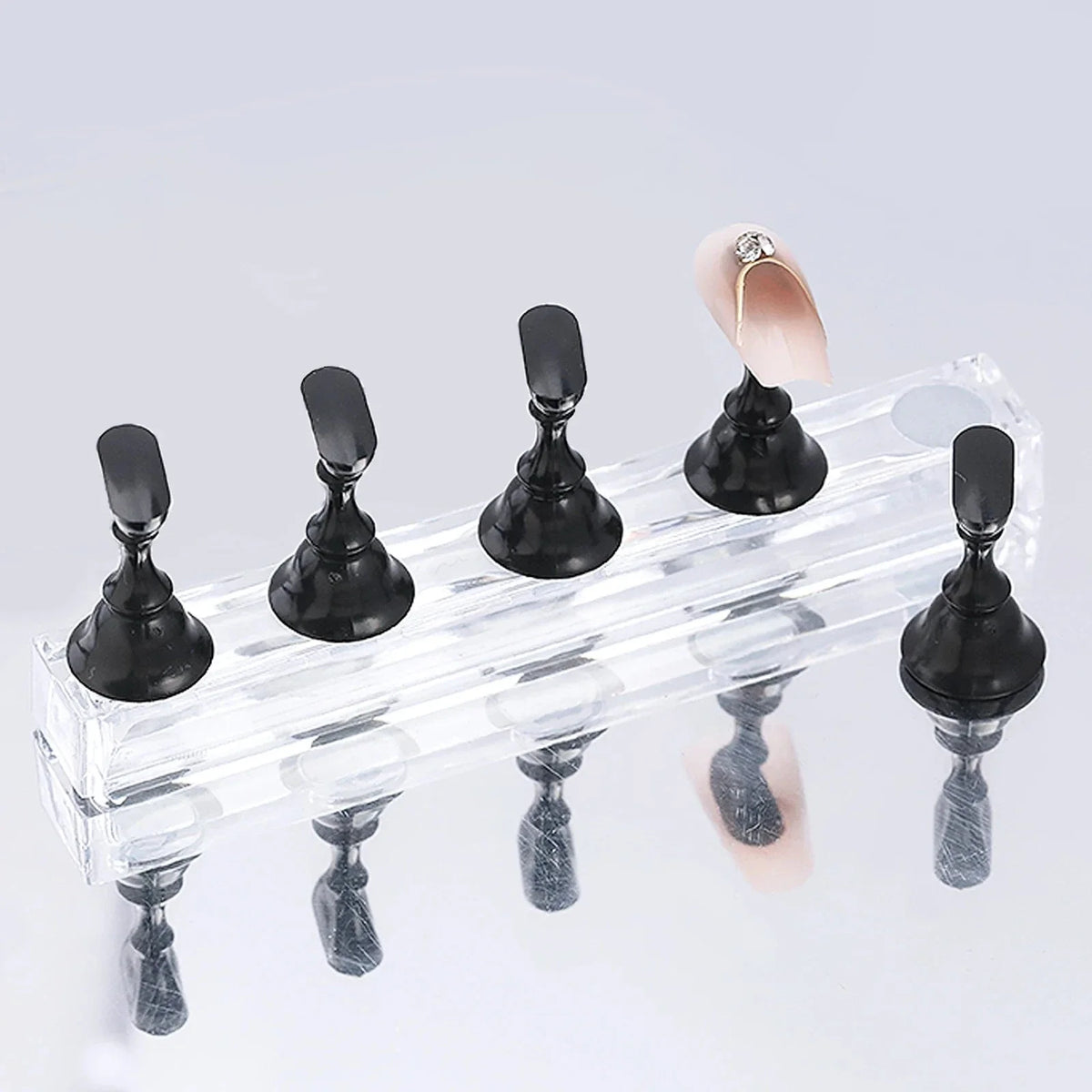 Magnetic Nail Holder Set - 5/30pcs False Nail Tip Practice Stand with Crystal Base